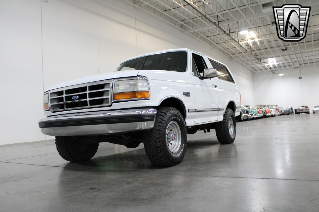 1992 Ford Bronco 44