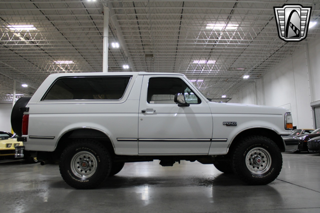 1992 Ford Bronco 49