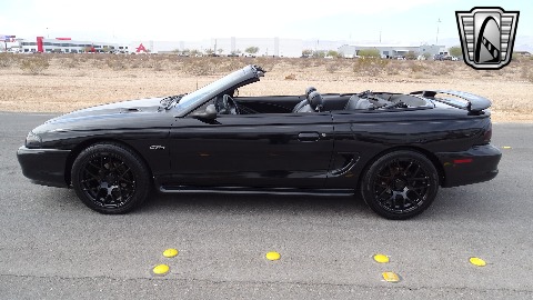 1996 Ford Mustang image 6