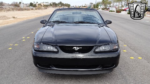 1996 Ford Mustang image 9