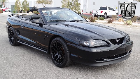1996 Ford Mustang image 12