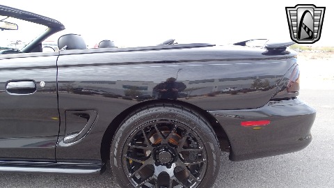 1996 Ford Mustang image 38