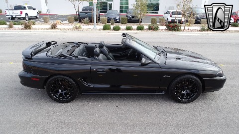 1996 Ford Mustang image 16