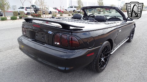 1996 Ford Mustang image 18