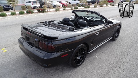 1996 Ford Mustang image 19