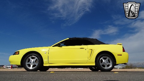 2003 Ford Mustang image 5