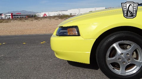 2003 Ford Mustang image 36