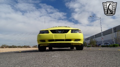2003 Ford Mustang image 11