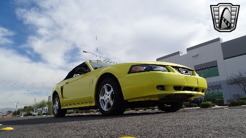 2003 Ford Mustang image 14