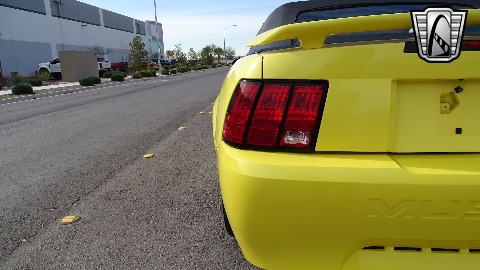 2003 Ford Mustang image 27