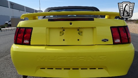 2003 Ford Mustang image 28