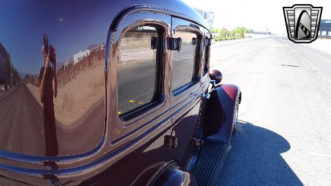 1933 Plymouth Sedan image 61