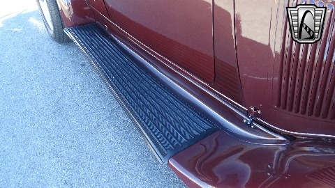 1933 Plymouth Sedan image 62