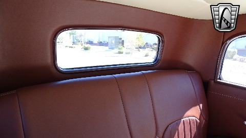 1933 Plymouth Sedan image 89