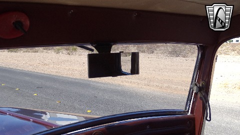 1933 Plymouth Sedan image 95