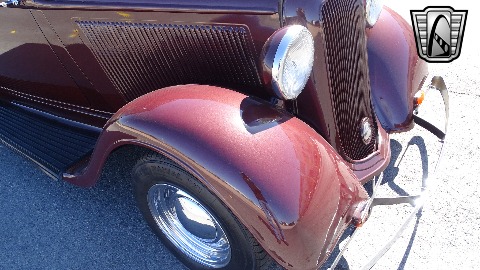 1933 Plymouth Sedan image 45