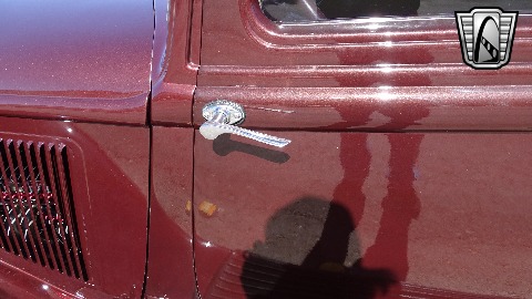 1933 Plymouth Sedan image 49