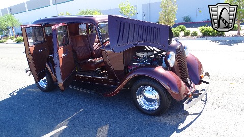 1933 Plymouth Sedan image 101