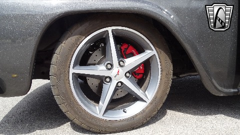 1958 Chevrolet Apache image 98