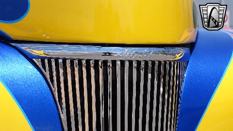 1941 Ford Deluxe image 39