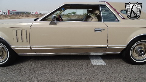 1979 Lincoln Continental image 32
