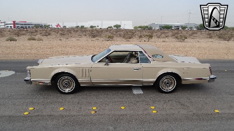 1979 Lincoln Continental image 12