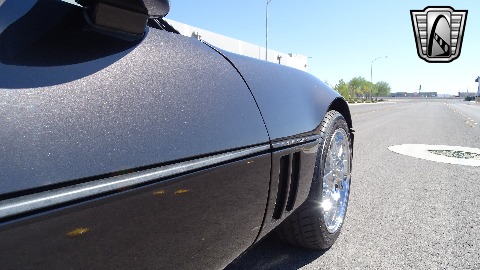 1990 Chevrolet Corvette image 58