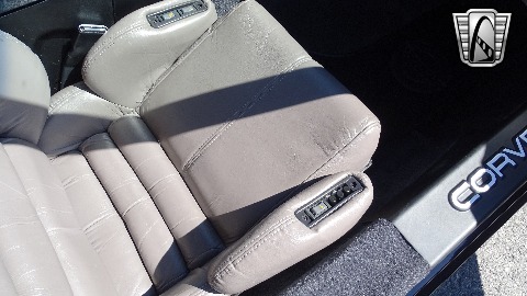 1990 Chevrolet Corvette image 86
