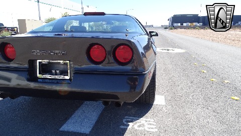 1990 Chevrolet Corvette image 35