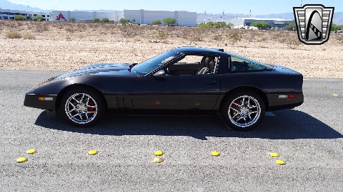 1990 Chevrolet Corvette image 10