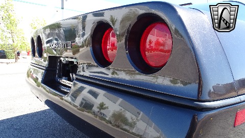 1990 Chevrolet Corvette image 46