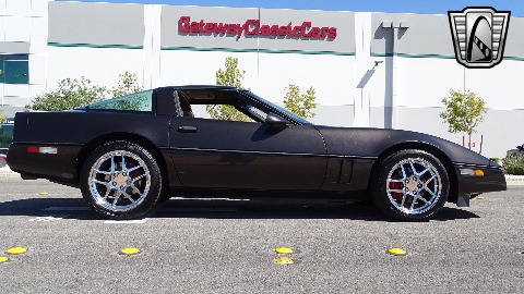 1990 Chevrolet Corvette image 21