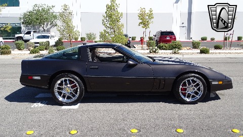 1990 Chevrolet Corvette image 22