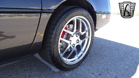 1990 Chevrolet Corvette image 102