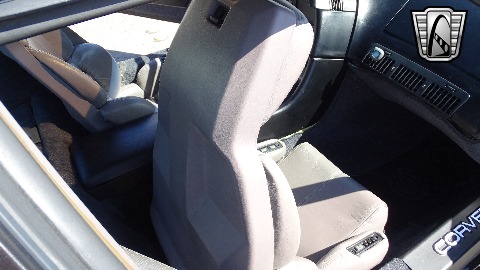 1990 Chevrolet Corvette image 80