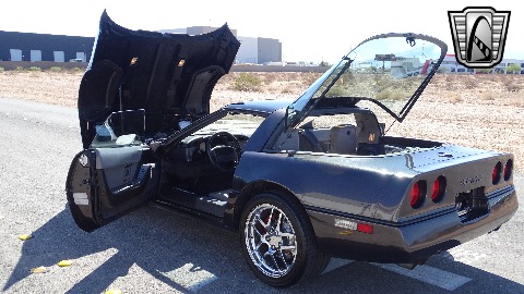 1990 Chevrolet Corvette image 132