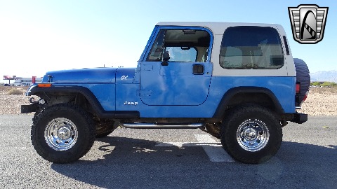 1993 Jeep Wrangler image 9