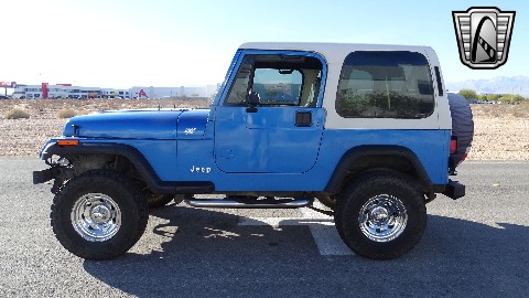 1993 Jeep Wrangler image 10