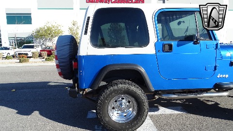 1993 Jeep Wrangler image 36