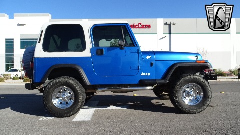 1993 Jeep Wrangler image 21