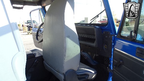 1993 Jeep Wrangler image 76