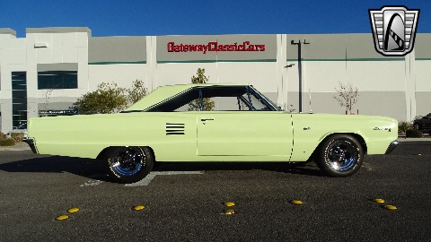 1966 Dodge Coronet image 21