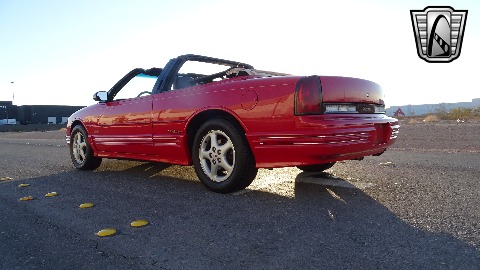 1994 Oldsmobile Cutlass Supreme image 12