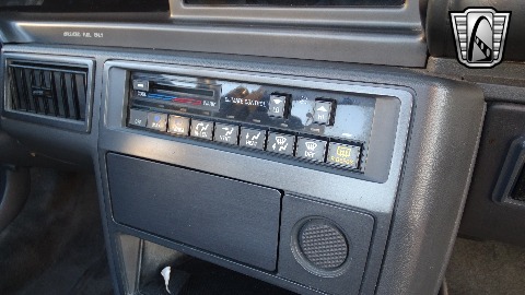 1994 Oldsmobile Cutlass Supreme image 78