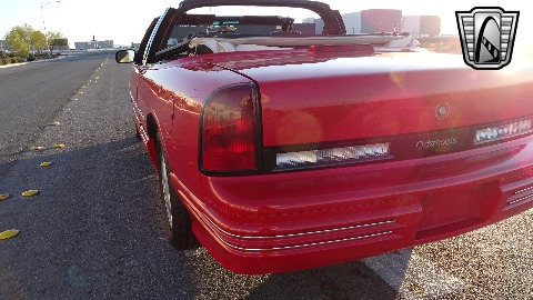 1994 Oldsmobile Cutlass Supreme image 53