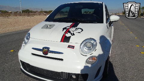 2012 Fiat Abarth image 29