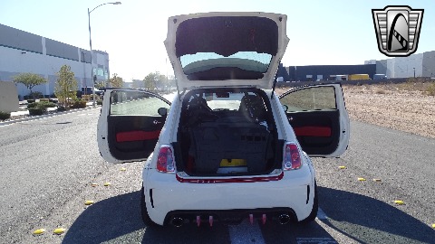 2012 Fiat Abarth image 133