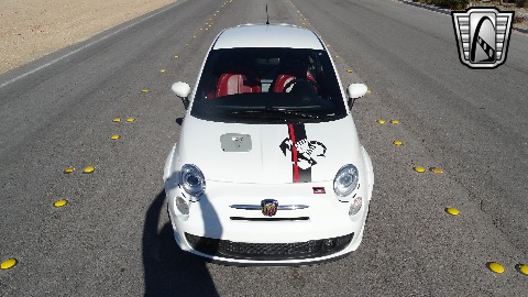 2012 Fiat Abarth image 5