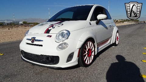 2012 Fiat Abarth image 6
