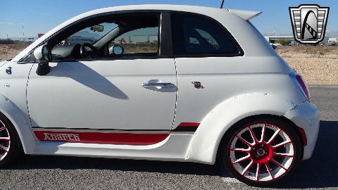 2012 Fiat Abarth image 32
